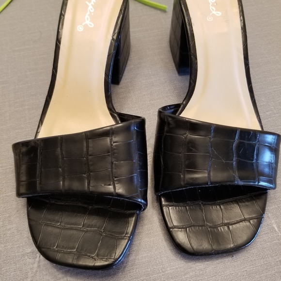 Black Sandals - Picture 1 of 5